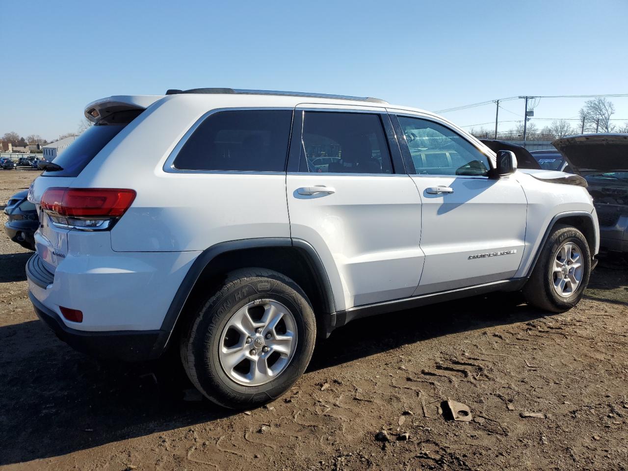 Image 3 of 2014 JEEP GRAND CHEROKEE LAREDO 2014 with VIN 1C4RJFAG8EC210550