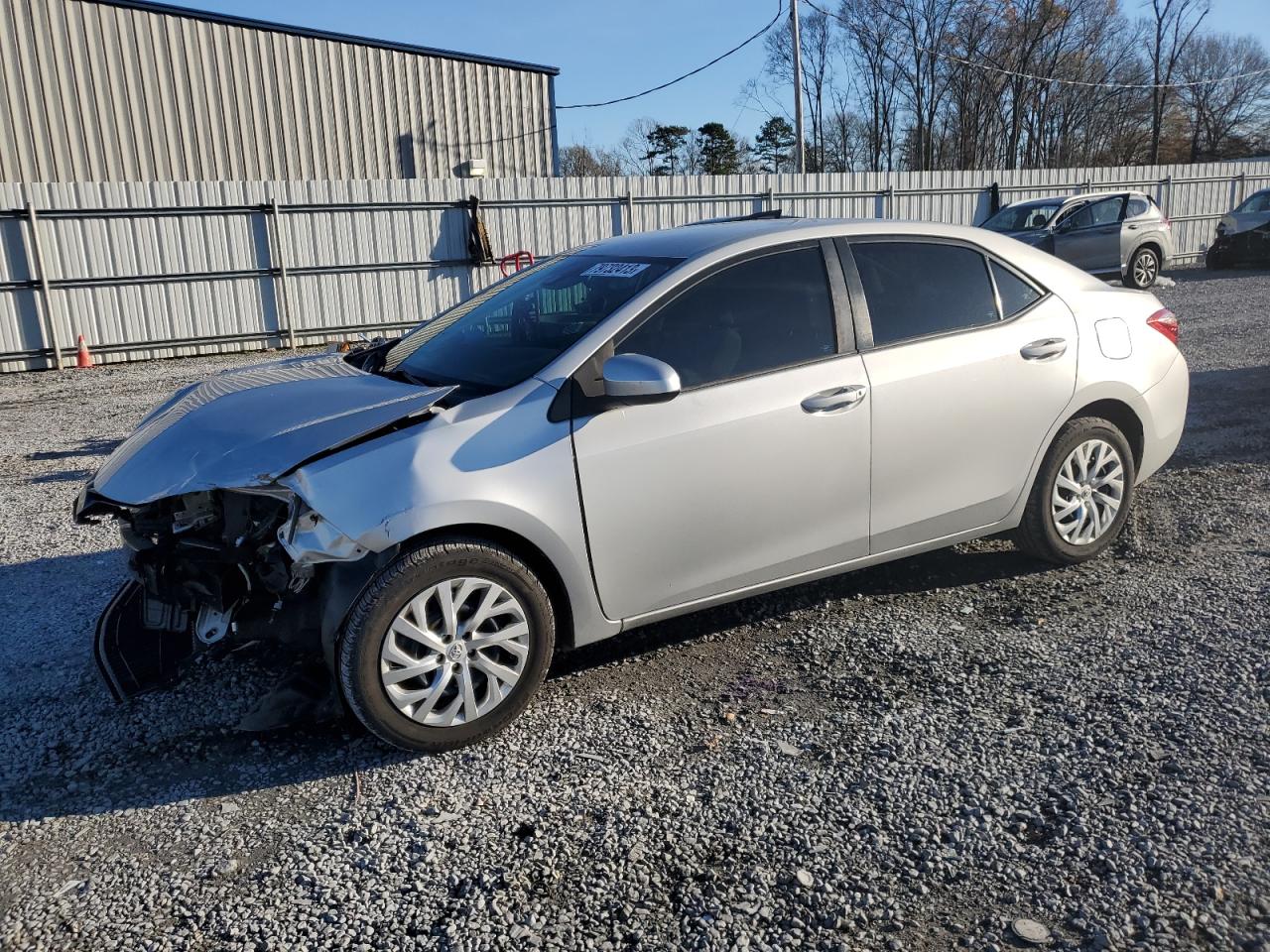 Obraz 1 z 2018 TOYOTA COROLLA L 2018 z VIN 5YFBURHE6JP829874