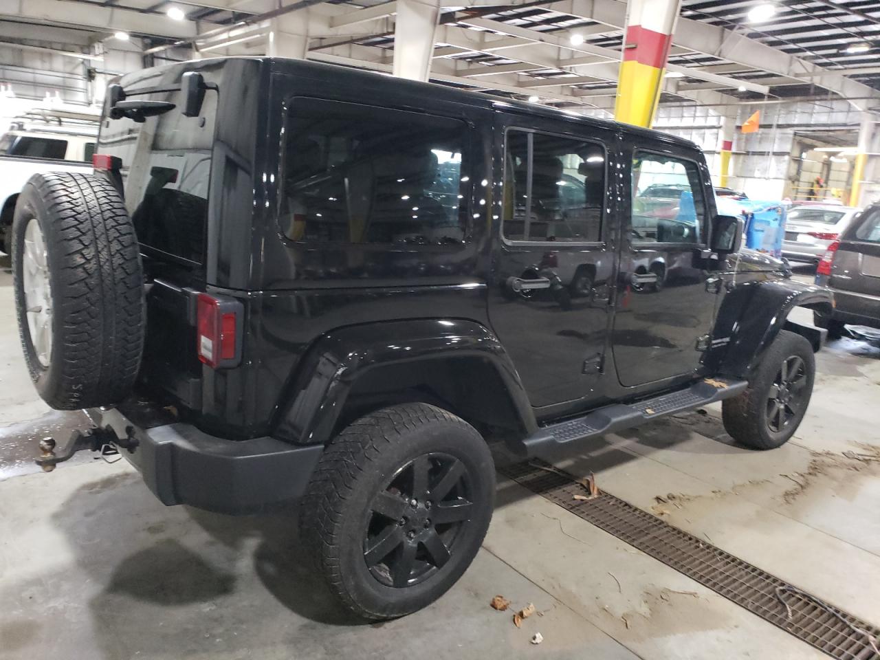 Изображение 3 2018 JEEP WRANGLER UNLIMITED SAHARA 2018 с VIN 1C4BJWEG3JL815100