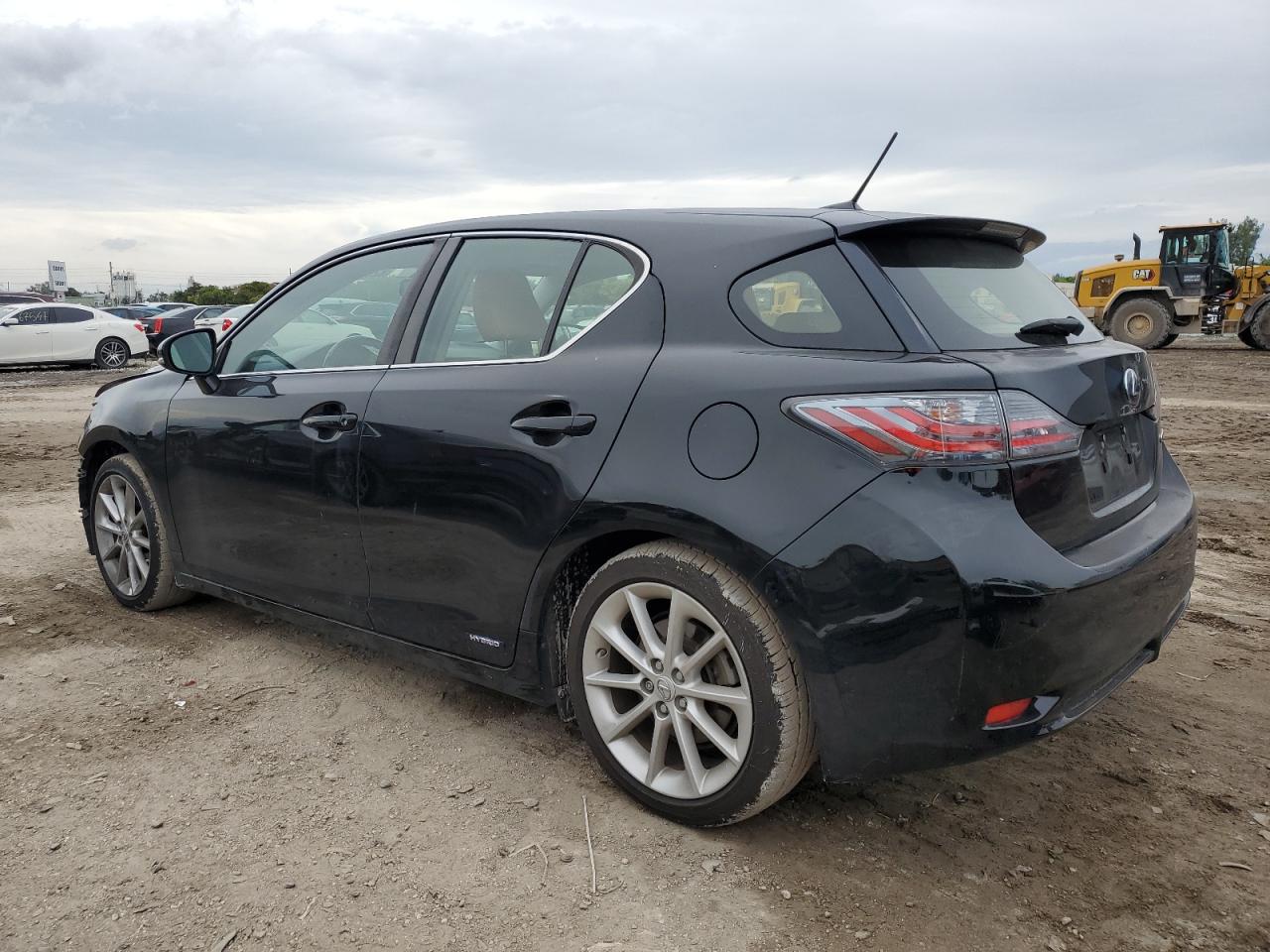 Изображение 2 2012 LEXUS CT 200 2012 с VIN JTHKD5BH4C2113454