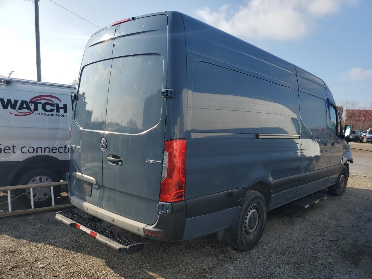 Image 3 of 2019 MERCEDES-BENZ SPRINTER 2500/3500 2019 with VIN WD4PF1CD8KT012342