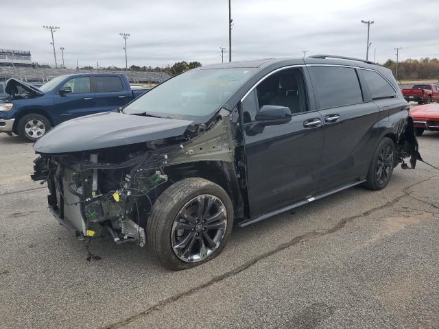 Изображение 1 2022 TOYOTA SIENNA XSE 2022 с VIN 5TDXRKEC3NS131706