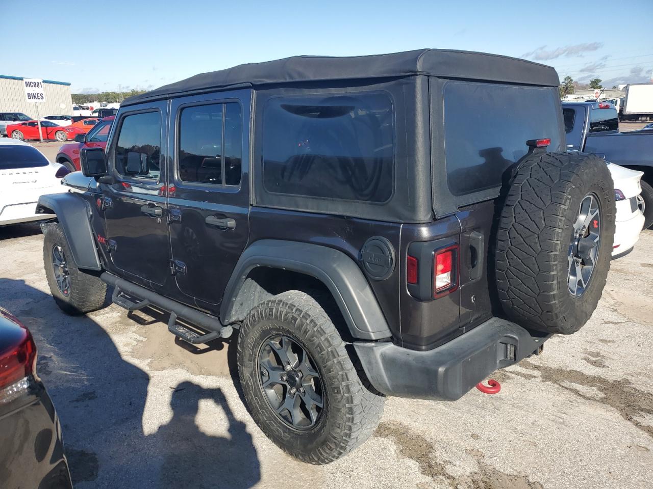 Image 2 of 2018 JEEP WRANGLER UNLIMITED SPORT 2018 with VIN 1C4HJXDG2JW190933