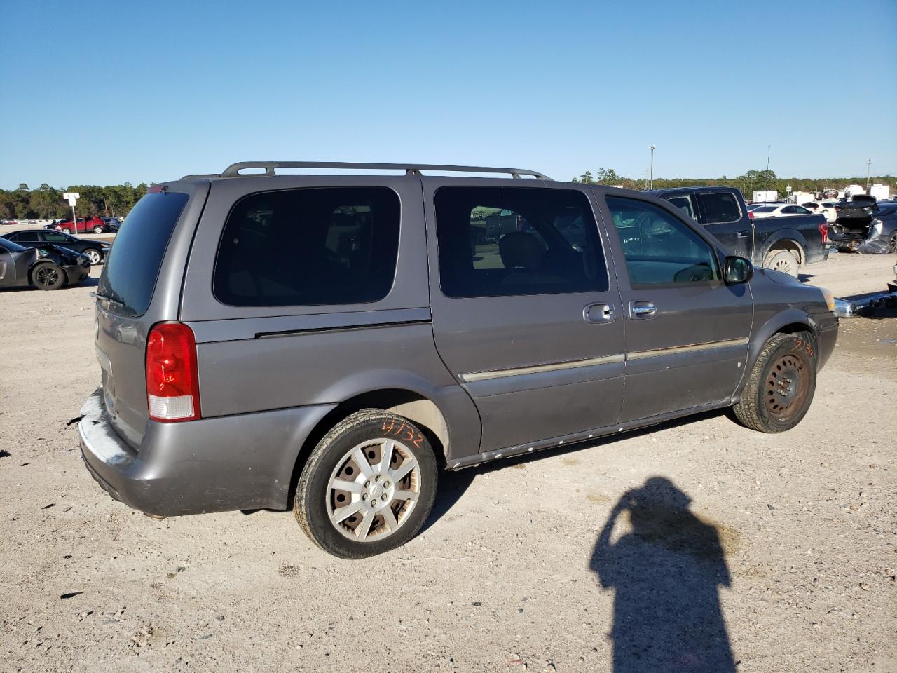 Image 3 of 2007 BUICK TERRAZA CX 2007 with VIN 5GADV23W37D168220