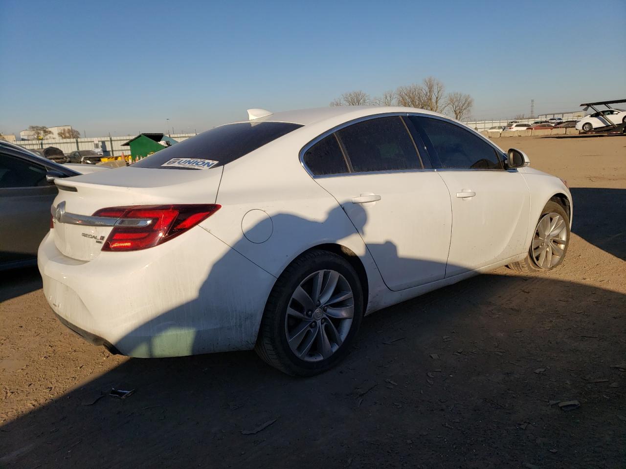 Image 3 of 2017 BUICK REGAL  2017 with VIN 2G4GM5EX3H9134830