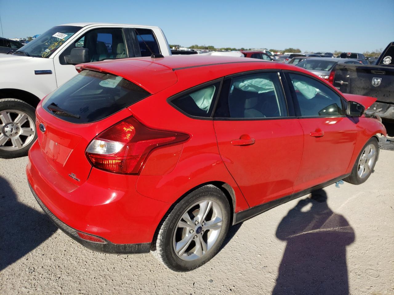 Obraz 3 z 2014 FORD FOCUS SE 2014 z VIN 1FADP3K22EL393041