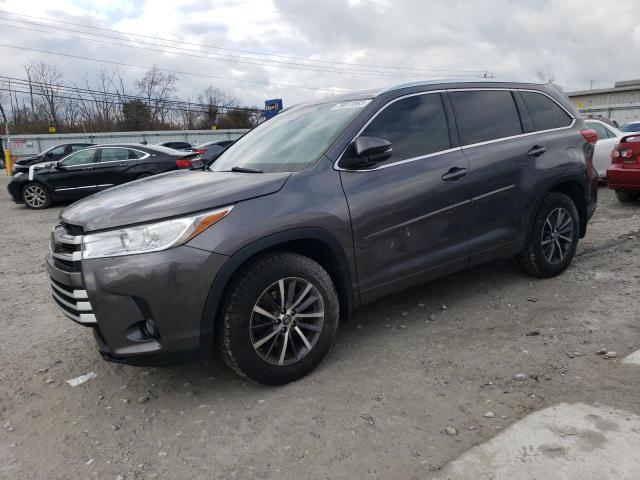 Image 1 of 2017 TOYOTA HIGHLANDER SE 2017 with VIN 5TDJZRFH0HS399884