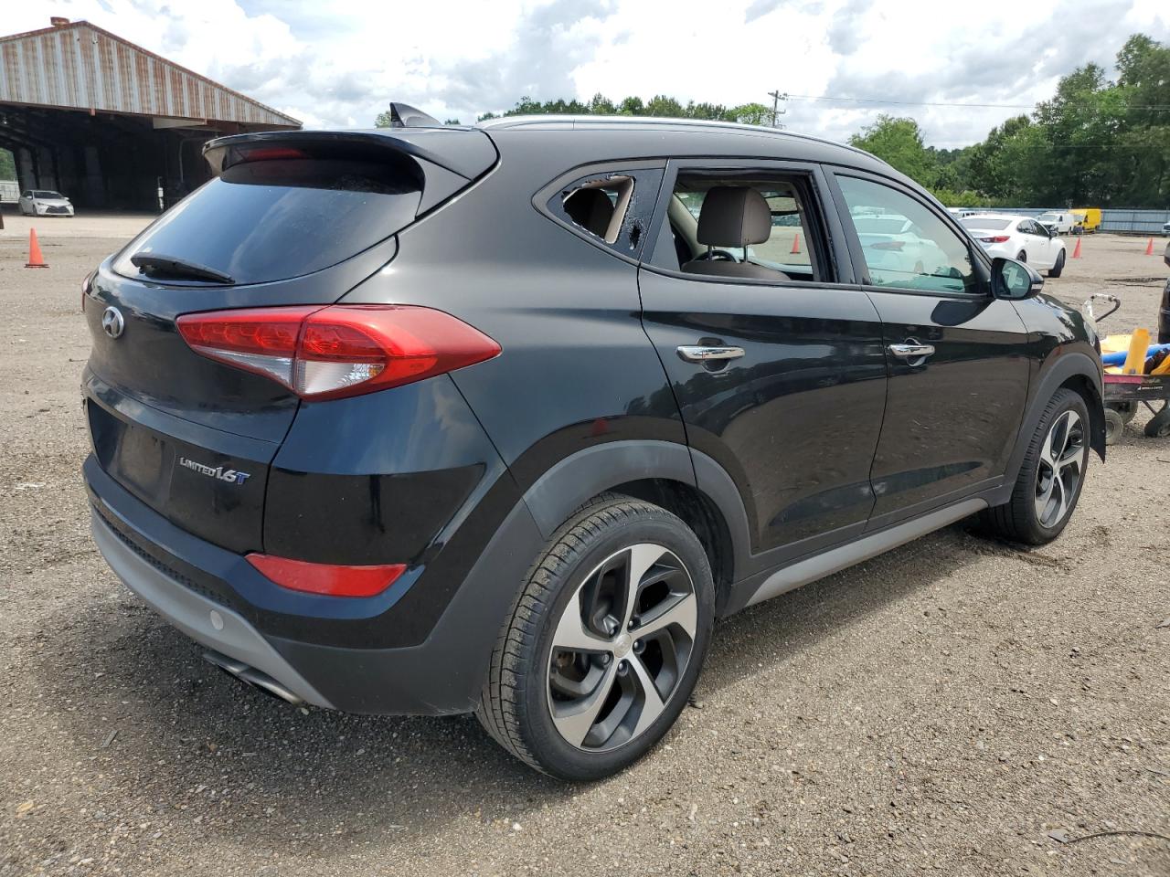 Image 3 of 2017 HYUNDAI TUCSON LIMITED 2017 with VIN KM8J33A22HU313631
