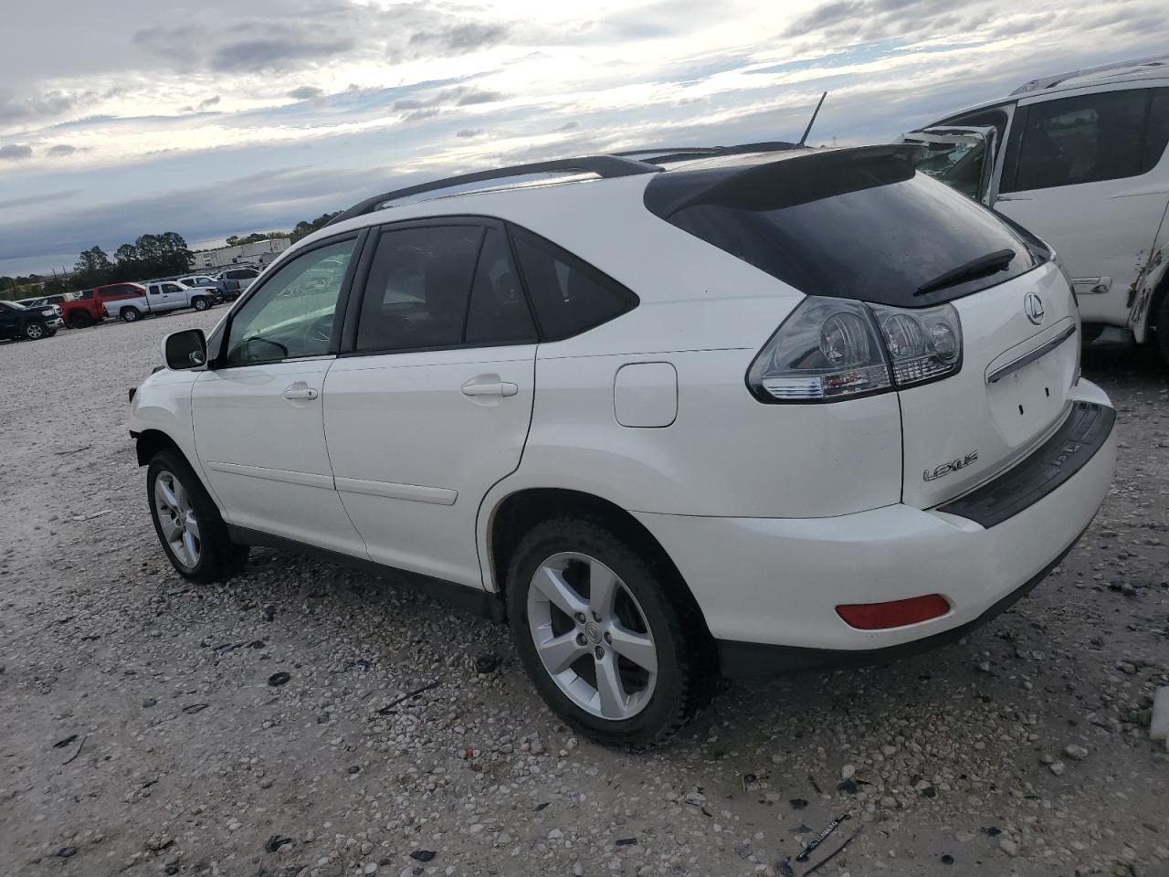 Изображение 2 2005 LEXUS RX 330 2005 с VIN JTJGA31U250047467