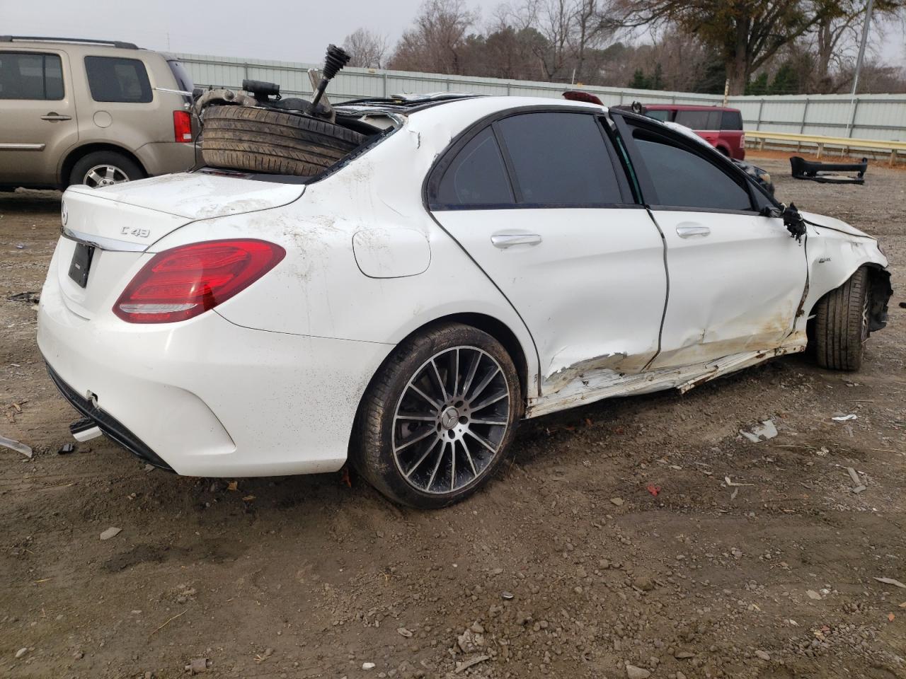 Изображение 3 2017 MERCEDES-BENZ C 43 4MATIC AMG 2017 с VIN 55SWF6EB2HU224324