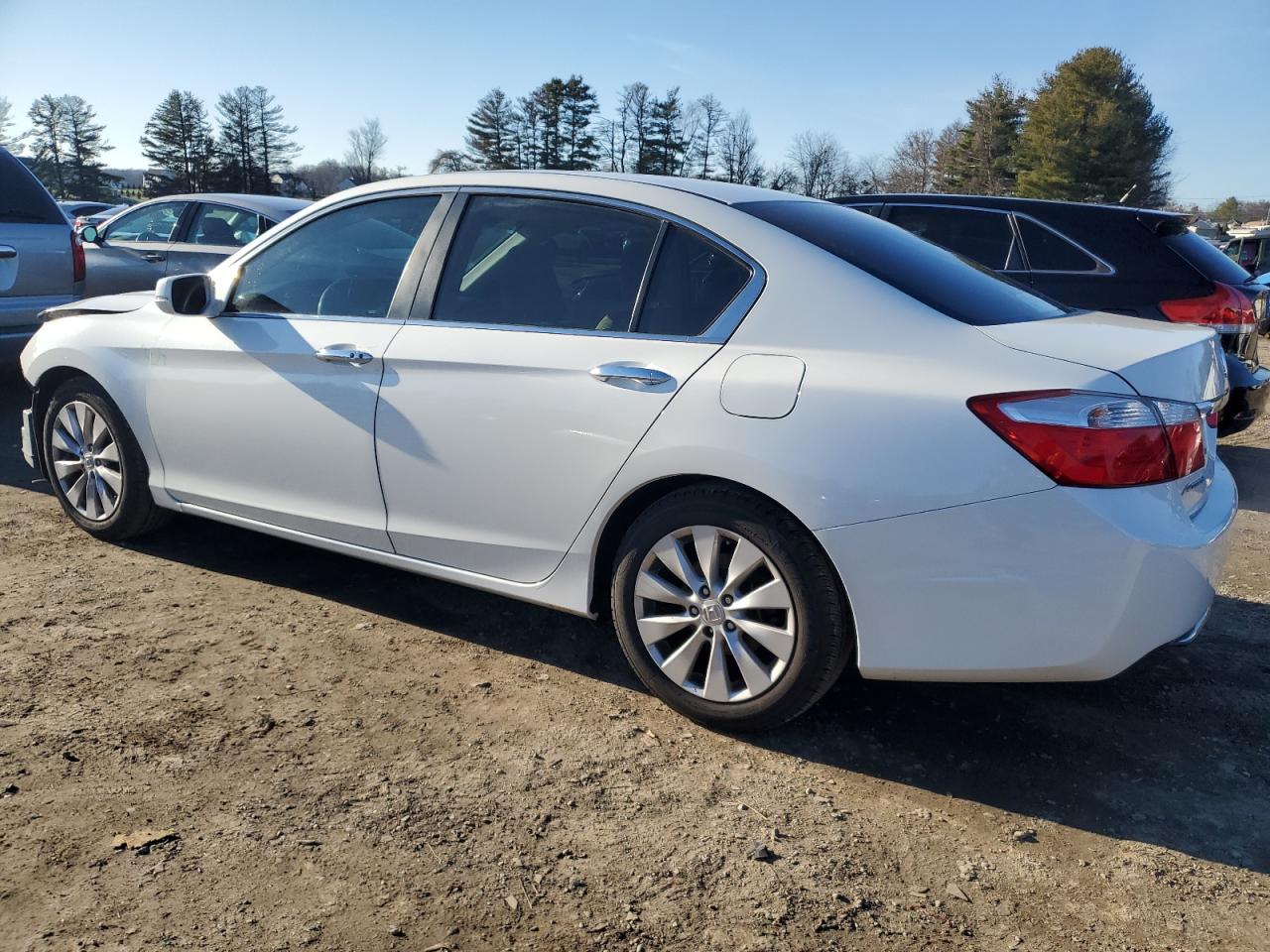 Изображение 2 2013 HONDA ACCORD EX 2013 с VIN 1HGCR2F73DA017895