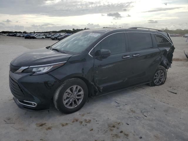2021 TOYOTA SIENNA XLE 2021 image