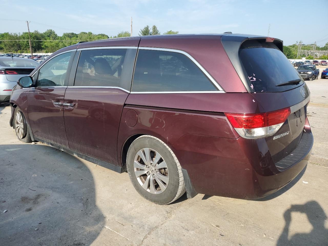 Image 2 of 2014 HONDA ODYSSEY EXL 2014 with VIN 5FNRL5H62EB073237