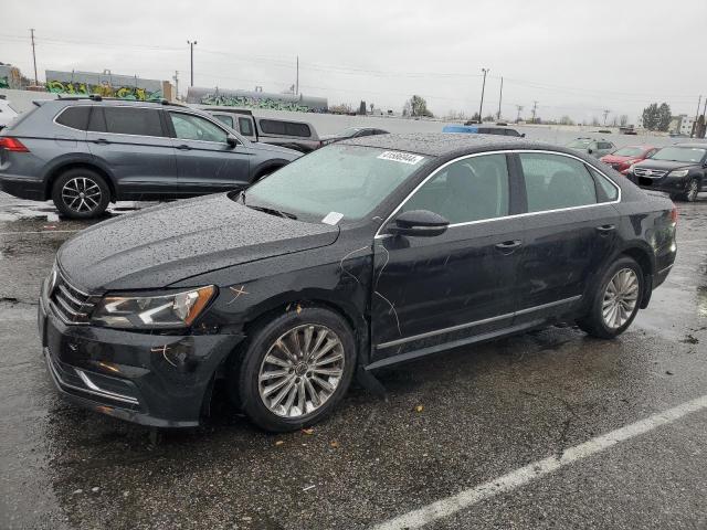 Image 1 of 2016 VOLKSWAGEN PASSAT SE 2016 with VIN 1VWBT7A31GC031085