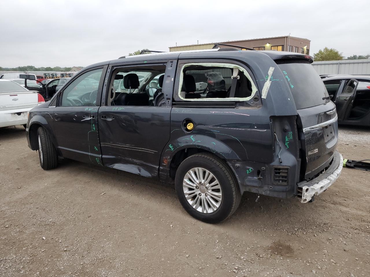 Изображение 2 2014 CHRYSLER TOWN & COUNTRY LIMITED 2014 с VIN 2C4RC1GG7ER111360