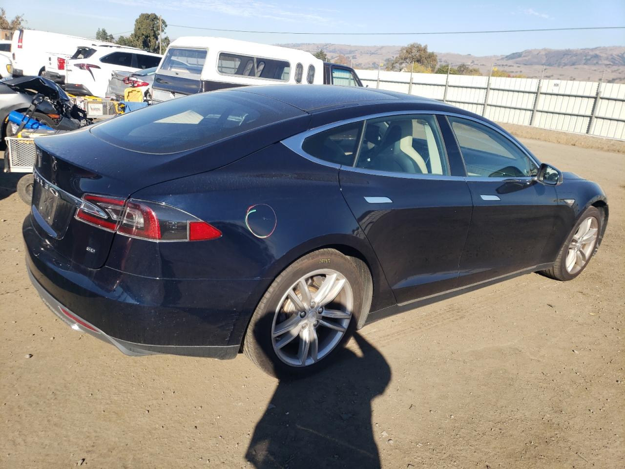 Image 3 of 2013 TESLA MODEL S  2013 with VIN 5YJSA1CG3DFP09467