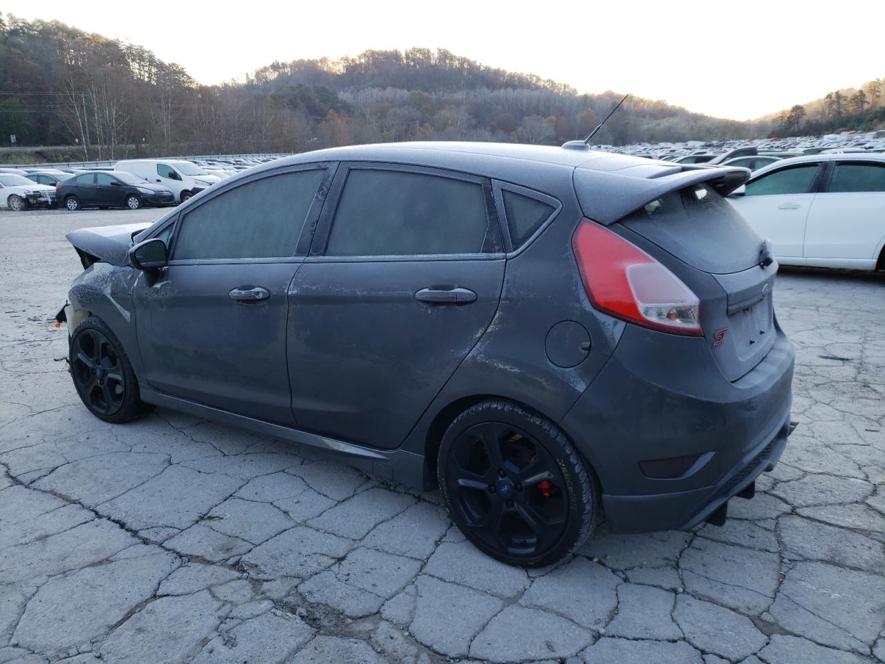Obraz 2 z 2019 FORD FIESTA ST 2019 z VIN 3FADP4GXXKM153532