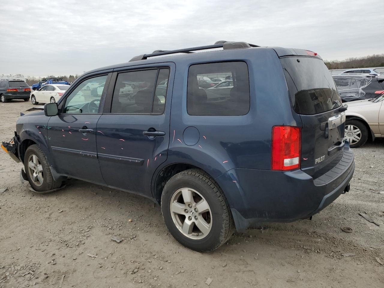 Image 2 of 2011 HONDA PILOT EXL 2011 with VIN 5FNYF4H52BB072461