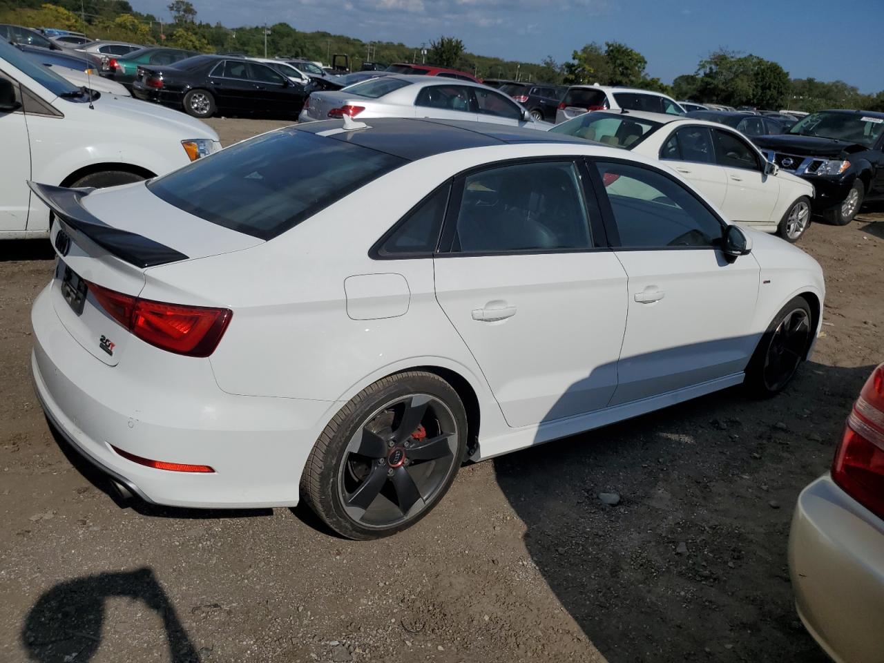 Изображение 3 2016 AUDI A3 PREMIUM 2016 с VIN WAUB8GFF6G1107805