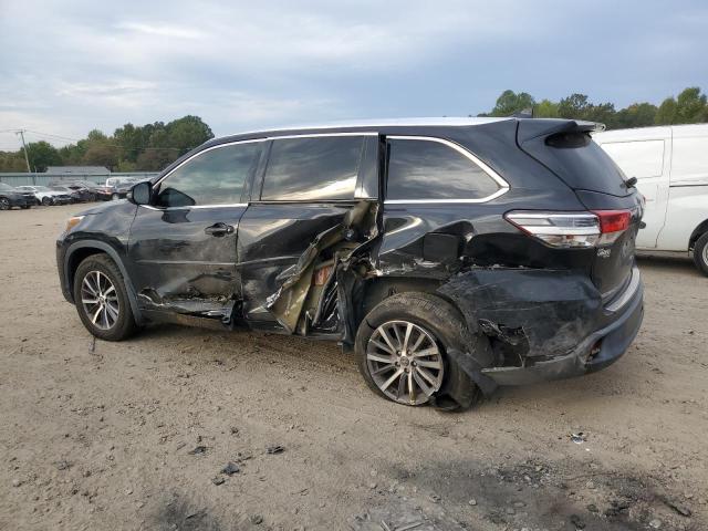 Image 2 of 2018 TOYOTA HIGHLANDER SE 2018 with VIN 5TDJZRFH3JS523863