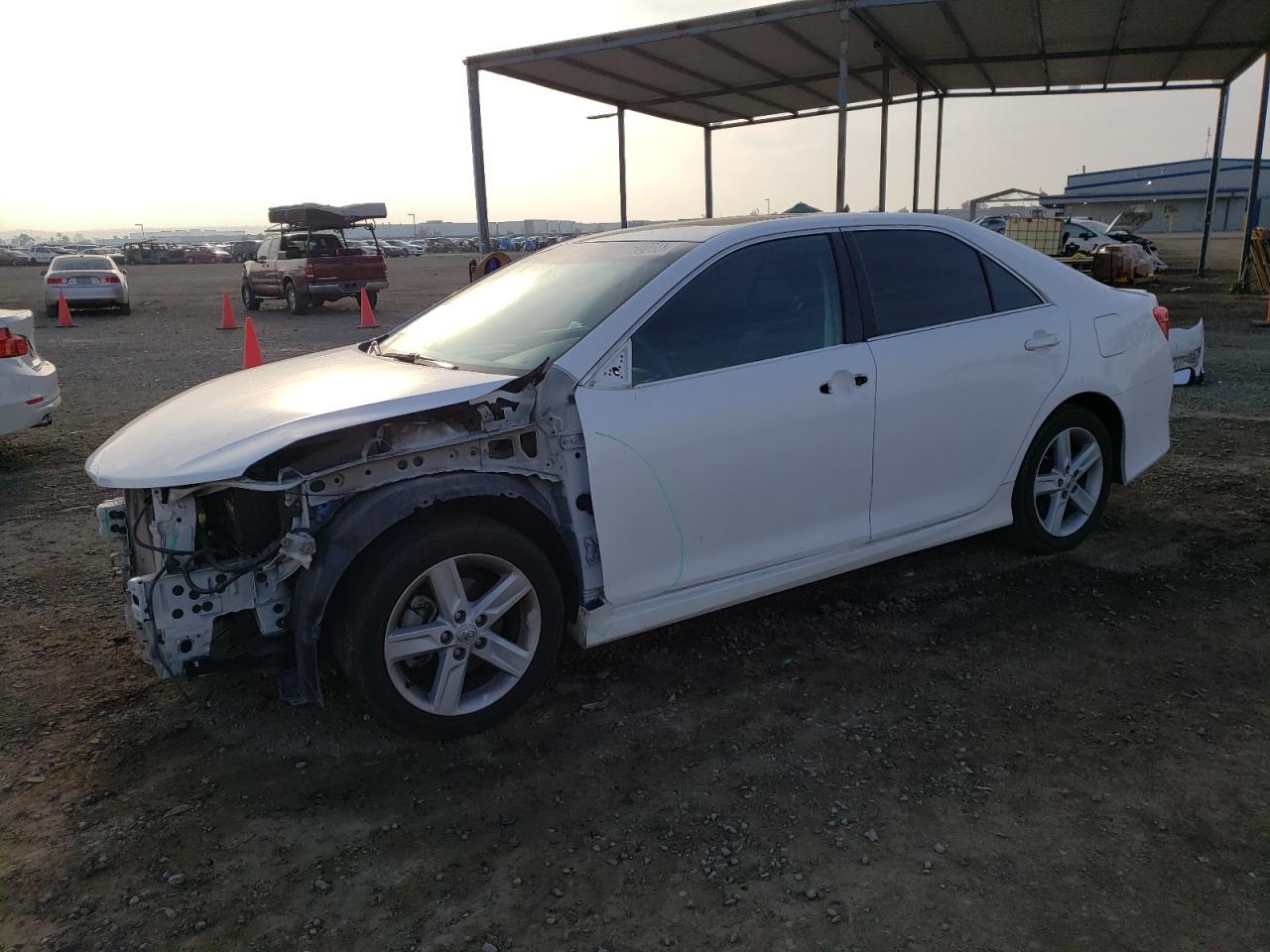 Изображение 1 2013 TOYOTA CAMRY L 2013 с VIN 4T1BF1FKXDU249888
