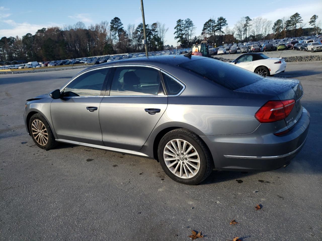 Image 2 of 2016 VOLKSWAGEN PASSAT SE 2016 with VIN 1VWBS7A37GC019672