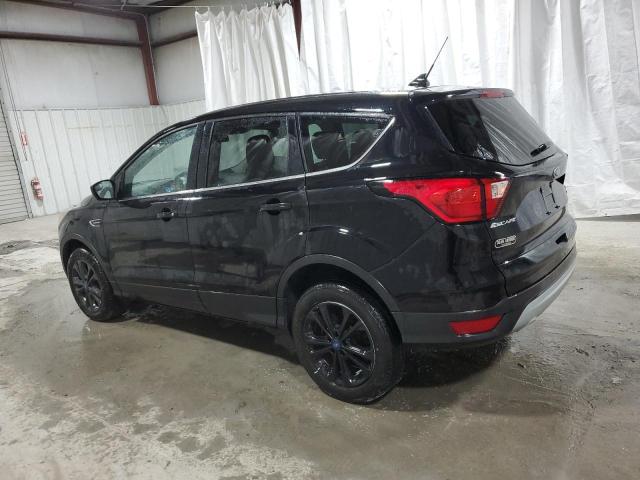 Изображение 2 2019 FORD ESCAPE SE 2019 с VIN 1FMCU9GD4KUB56046