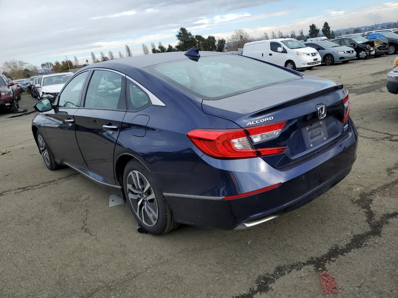 Image 2 of 2018 HONDA ACCORD TOURING HYBRID 2018 with VIN 1HGCV3F9XJA014913