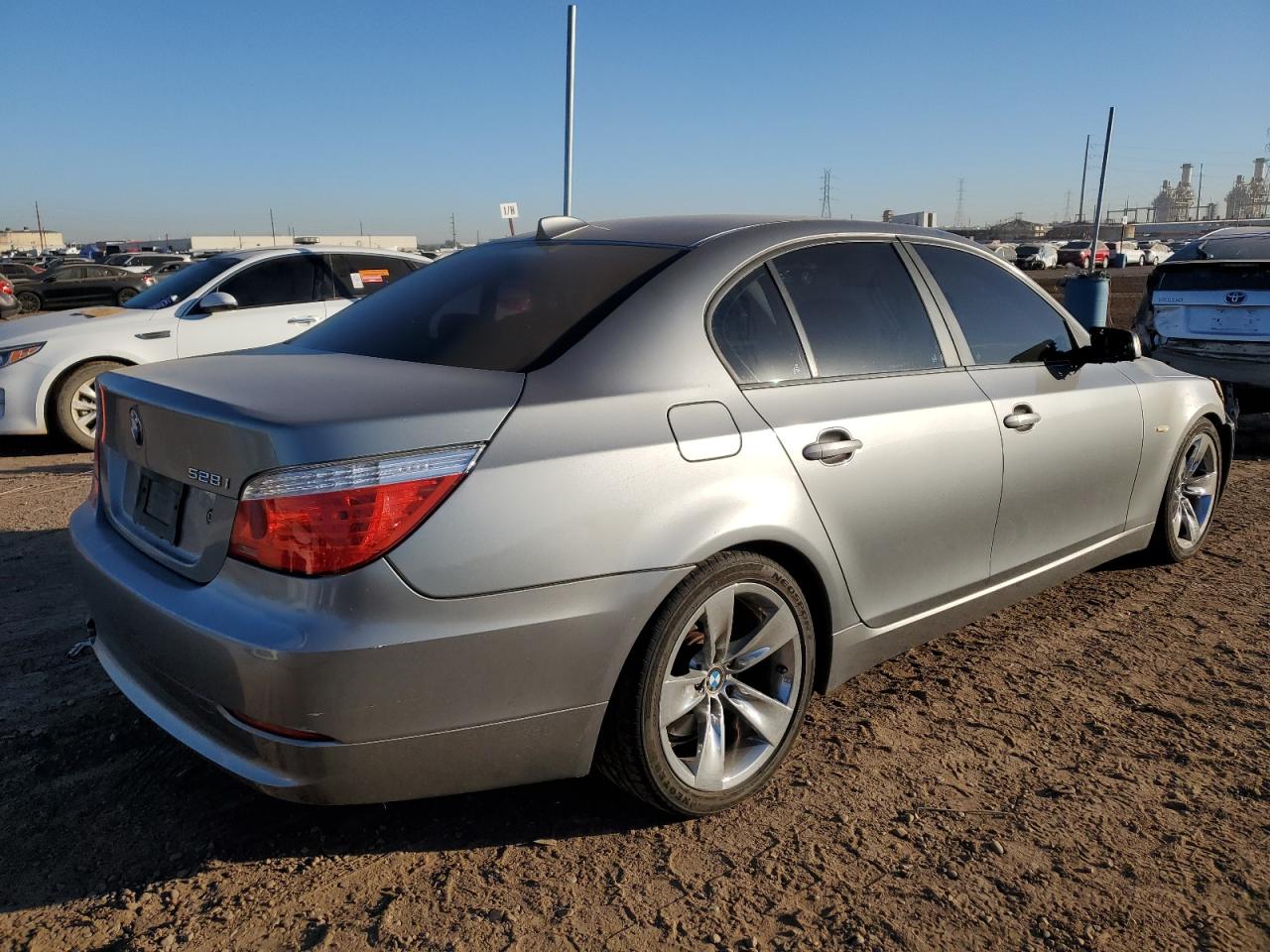 Изображение 3 2008 BMW 528 I 2008 с VIN WBANU53548CT00937