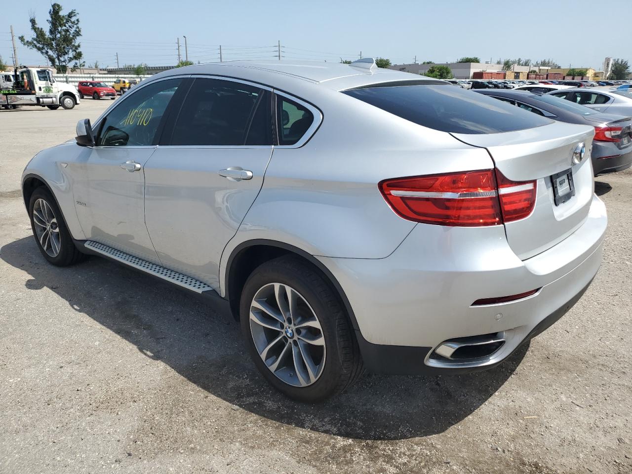 Obraz 2 z Bmw X6 Xdrive50I 2014 z VIN 5UXFG8C52EL592968