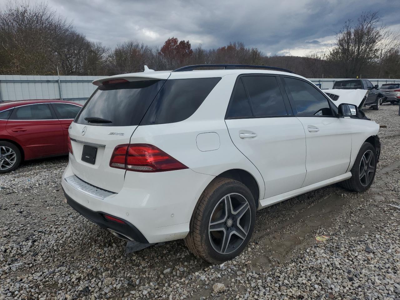 Image 3 of 2017 MERCEDES-BENZ GLE 350 2017 with VIN 4JGDA5JB5HA851594