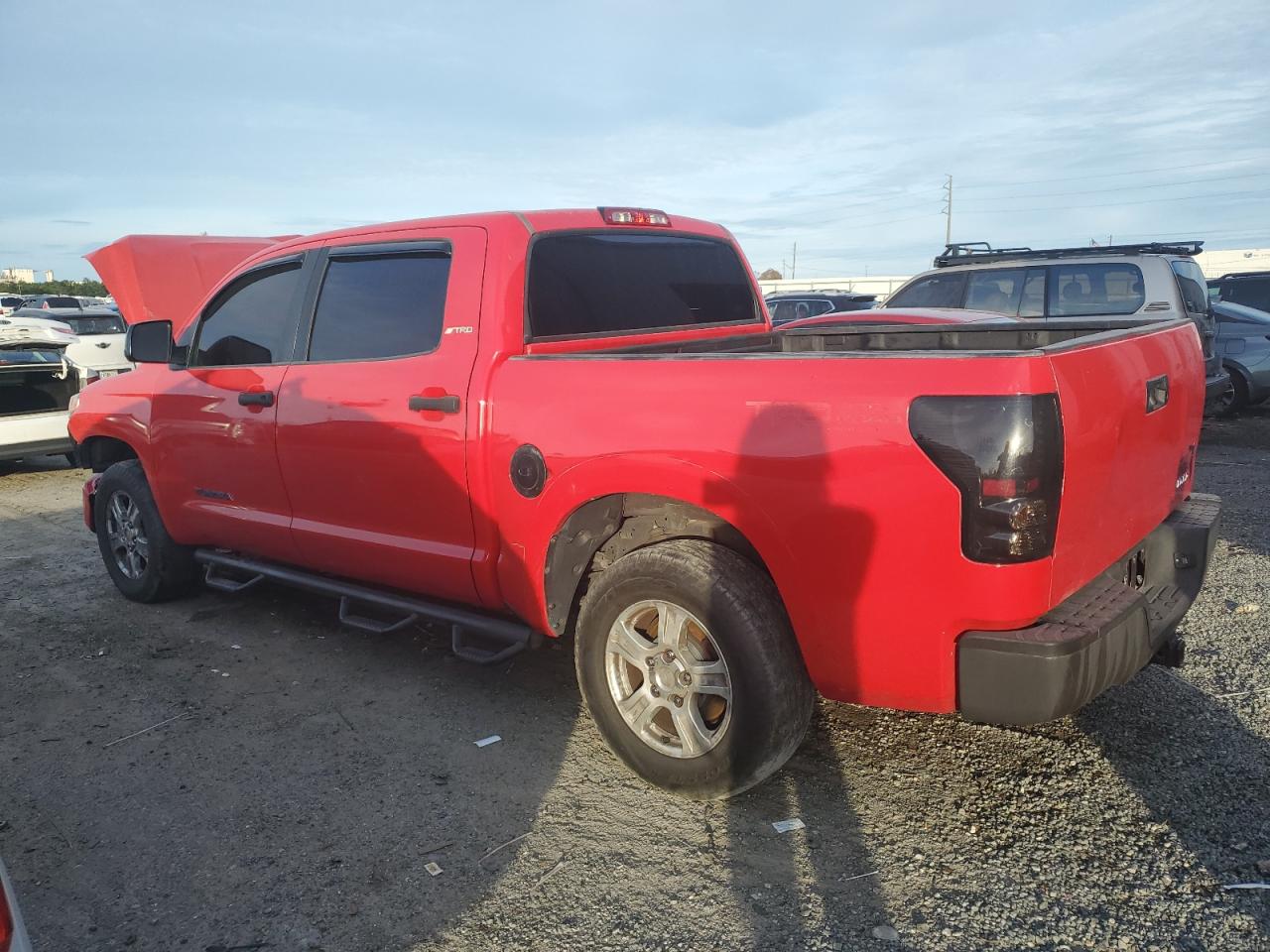 Изображение 2 2011 TOYOTA TUNDRA CREWMAX SR5 2011 с VIN 5TFEY5F11BX112408