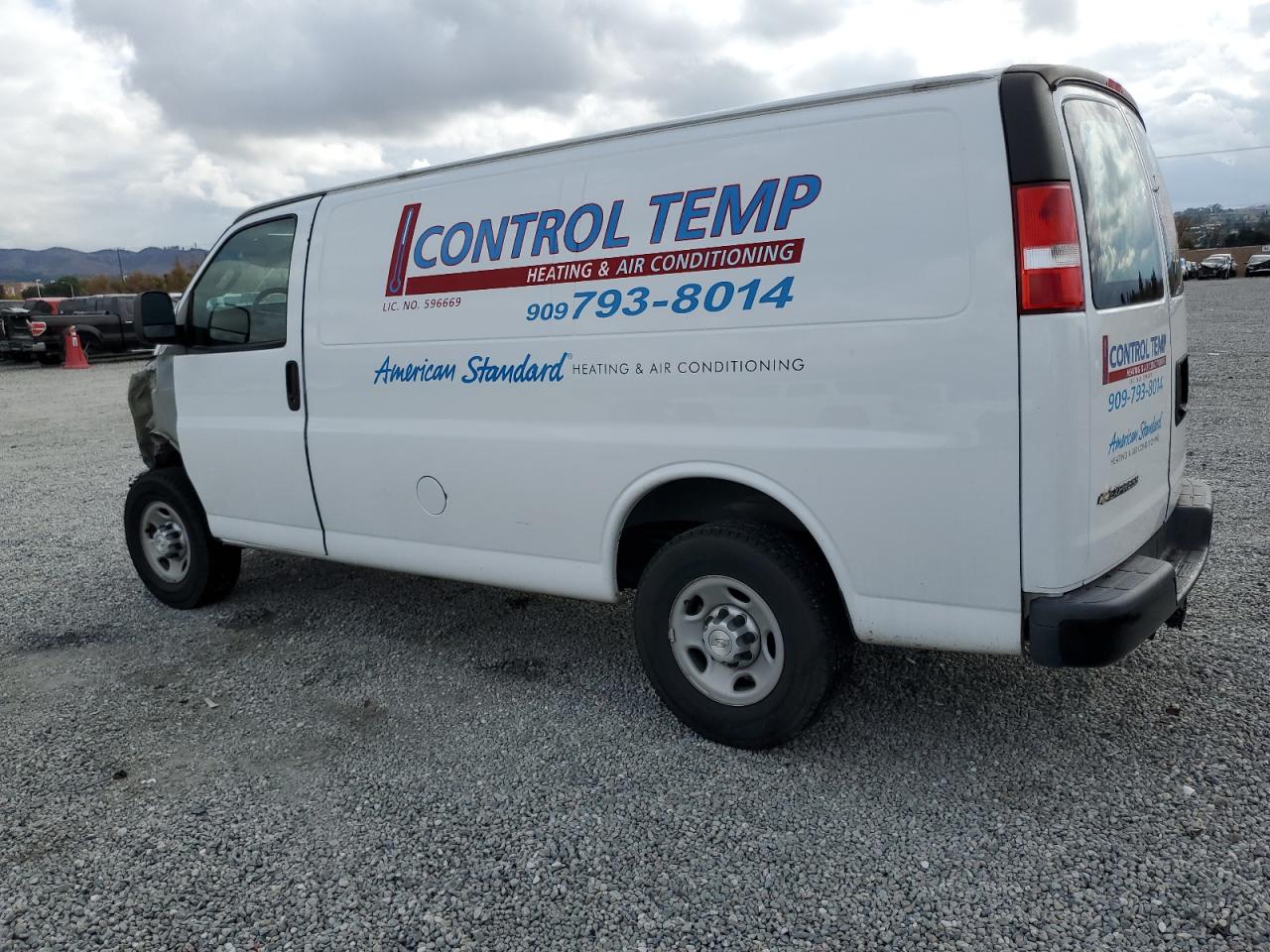 Image 2 of 2017 CHEVROLET EXPRESS G2500  2017 with VIN 1GCWGAFF9H1327686
