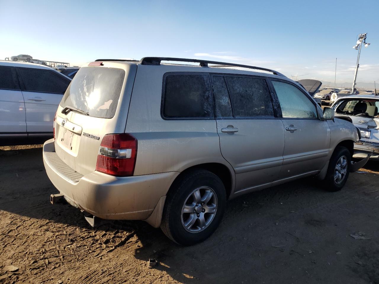 Obraz 3 z 2005 TOYOTA HIGHLANDER LIMITED 2005 z VIN JTEEP21A250076066