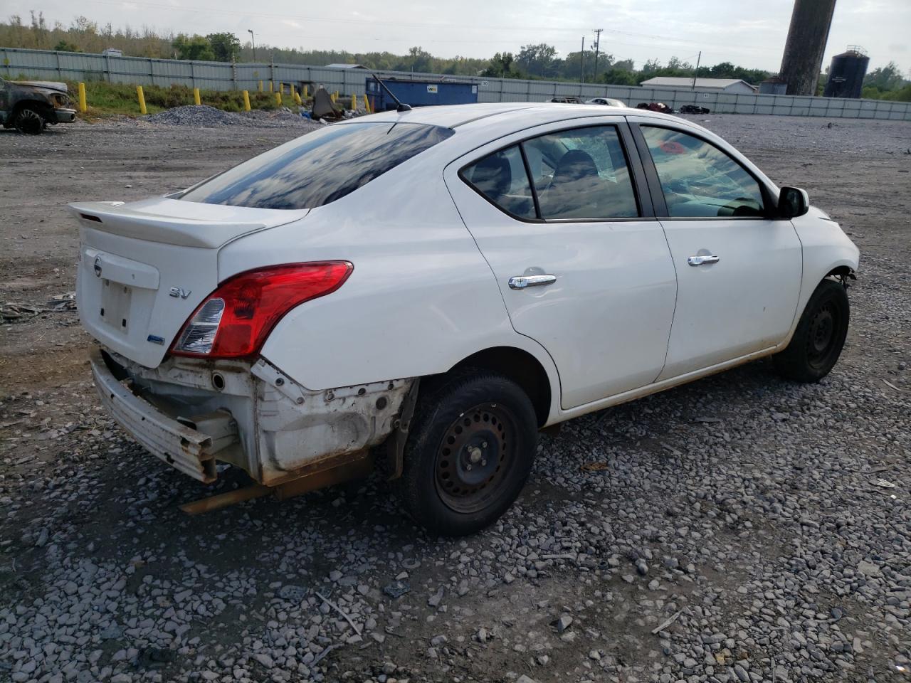 Изображение 3 2013 NISSAN VERSA S 2013 с VIN 3N1CN7AP6DL885996