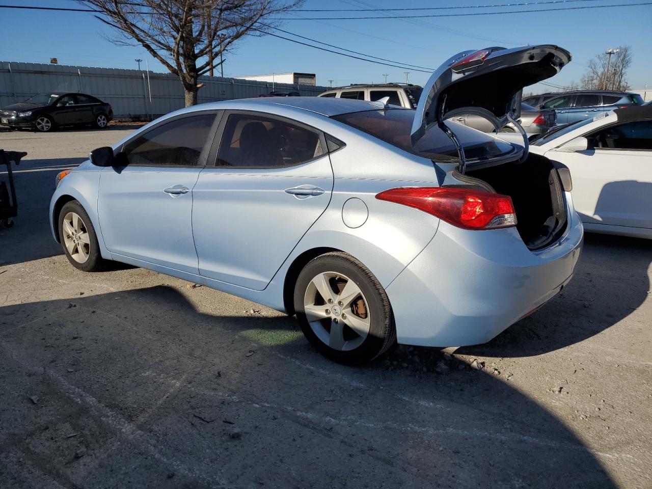 Obraz 2 z 2013 HYUNDAI ELANTRA GLS 2013 z VIN KMHDH4AEXDU618464