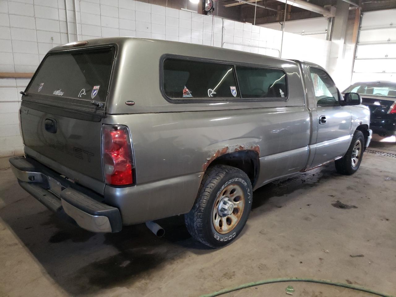 Image 3 of 2006 CHEVROLET SILVERADO C1500 2006 with VIN 1GCEC14X36Z244417