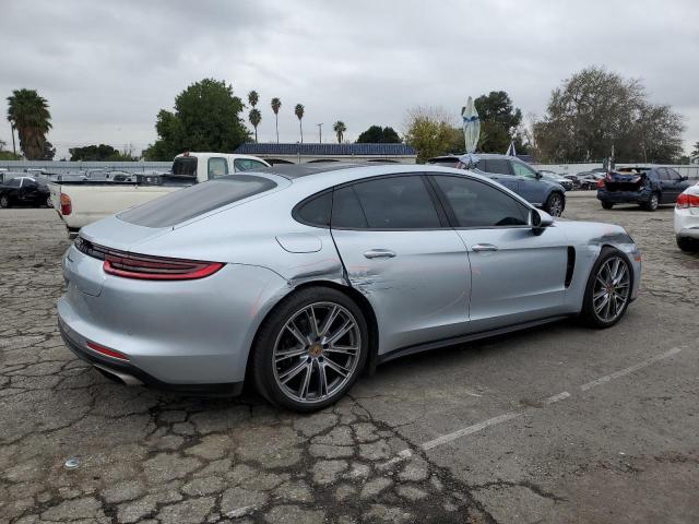 Obraz 3 z 2018 PORSCHE PANAMERA 4 2018 z VIN WP0AA2A78JL113803