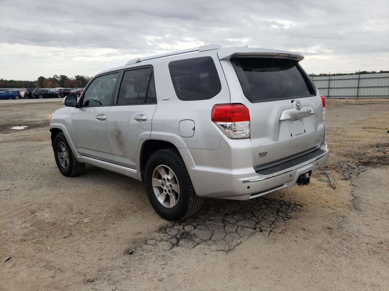 Image 2 of 2011 TOYOTA 4RUNNER SR5 2011 with VIN JTEZU5JR9B5018441