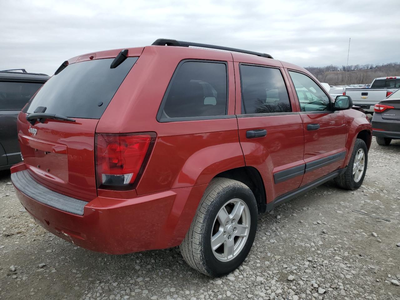 Image 3 of 2006 JEEP GRAND CHEROKEE LAREDO 2006 with VIN 1J4HR48N76C235982