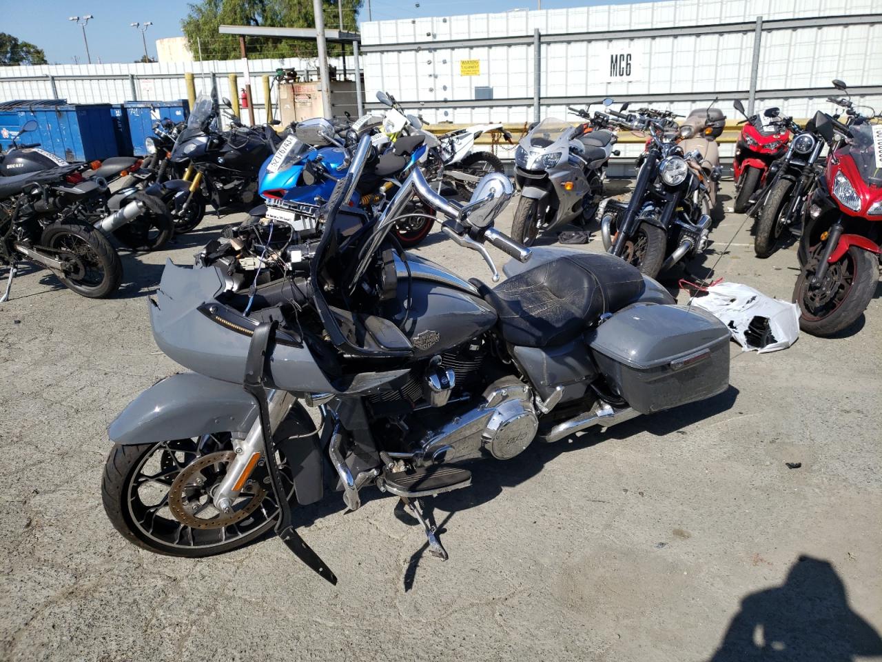 Изображение 2 Harley-Davidson Fltrxs 2022 с VIN 1HD1KTP28NB647859
