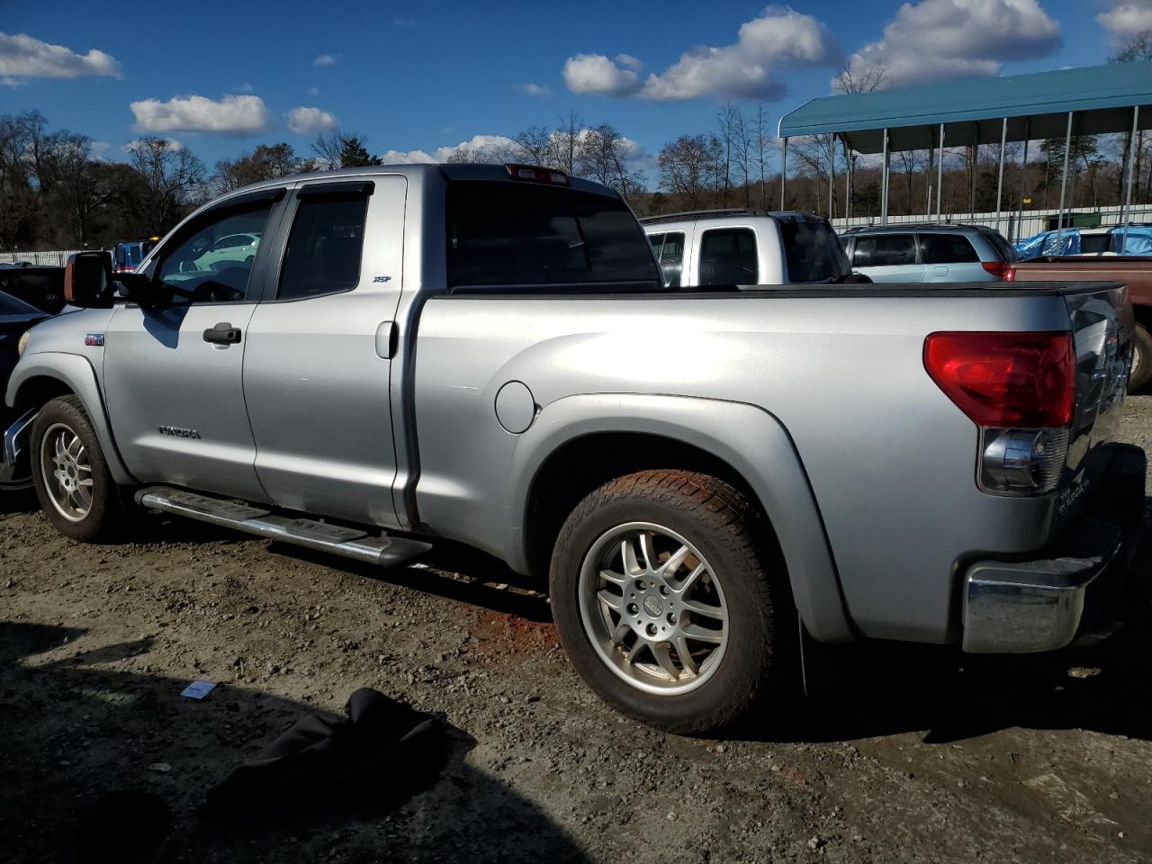 Image 2 of 2007 TOYOTA TUNDRA DOUBLE CAB SR5 2007 with VIN 5TFRV54127X020535