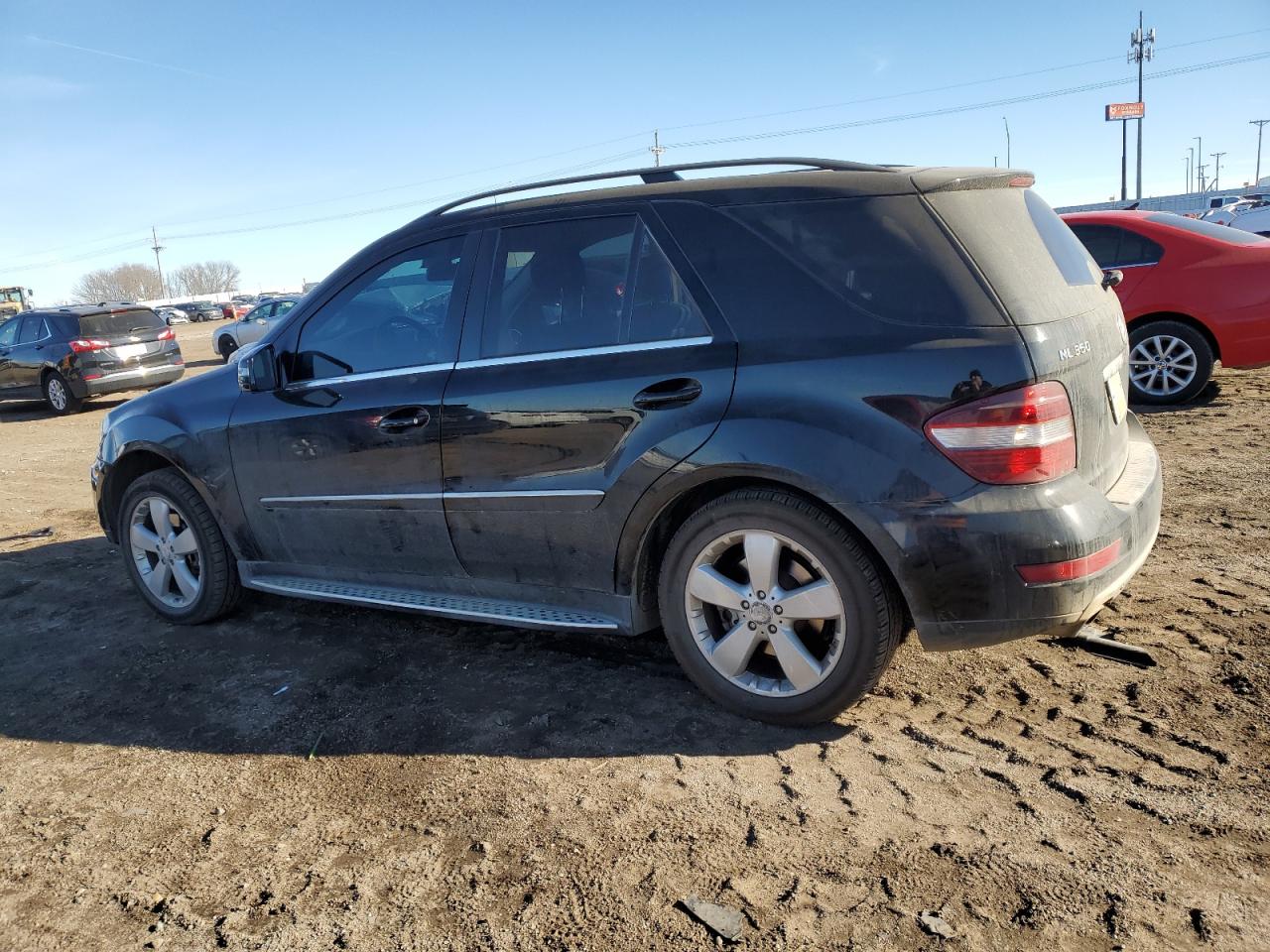 Изображение 2 2011 MERCEDES-BENZ ML 350 4MATIC 2011 с VIN 4JGBB8GB0BA631476