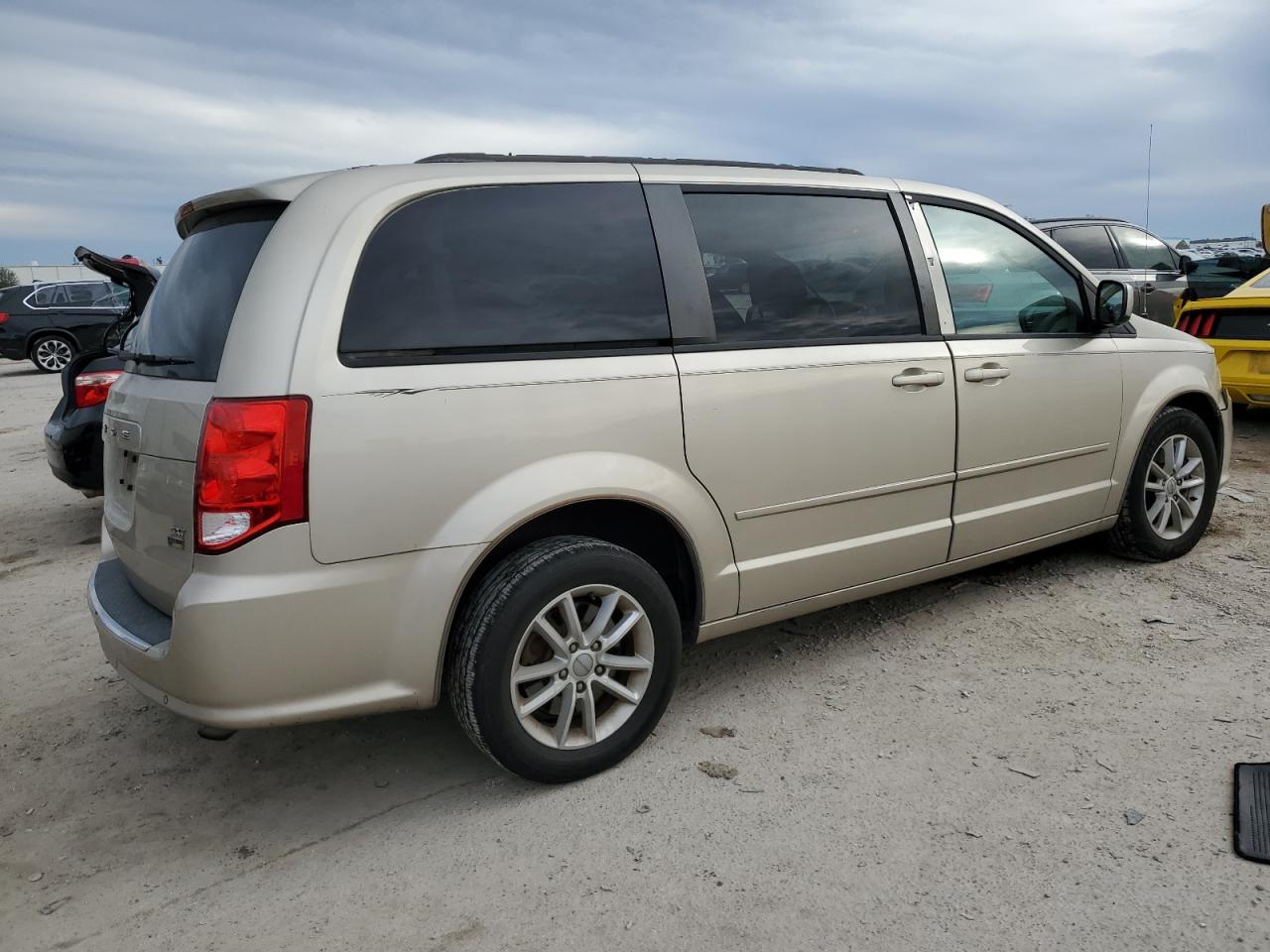 Изображение 3 2014 DODGE GRAND CARAVAN SXT 2014 с VIN 2C4RDGCG3ER360180
