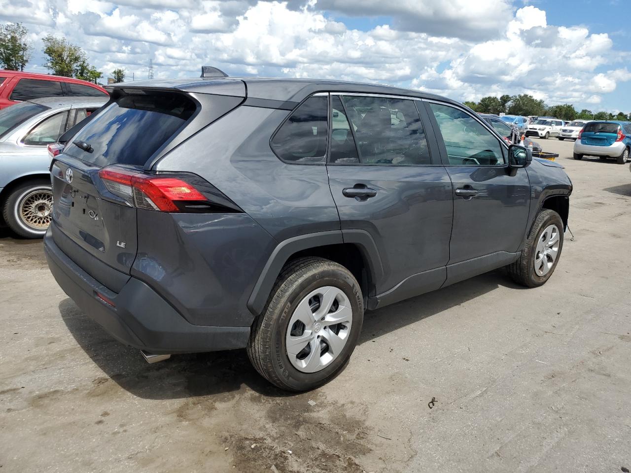 Image 3 of 2022 TOYOTA RAV4 LE 2022 with VIN 2T3H1RFV9NW230288