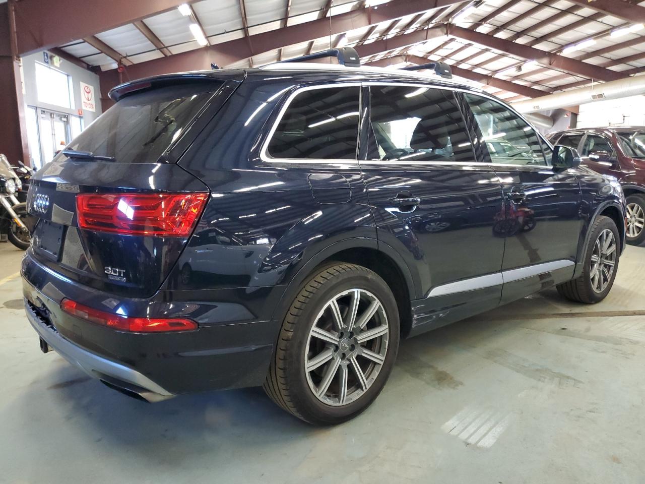 Obraz 3 z 2017 AUDI Q7 PRESTIGE 2017 z VIN WA1VAAF73HD047339
