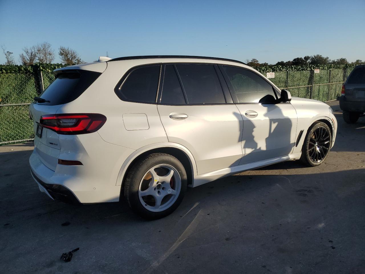 Image 3 of 2021 BMW X5 SDRIVE 40I 2021 with VIN 5UXCR4C06M9H21027