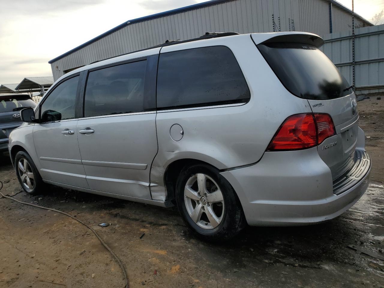 Изображение 2 2009 VOLKSWAGEN ROUTAN SE 2009 с VIN 2V8HW34199R546048