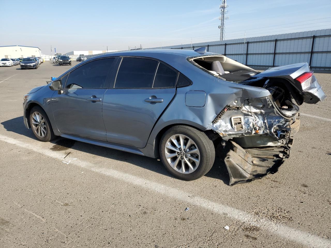 Изображение 2 2020 TOYOTA COROLLA LE 2020 с VIN JTDVPRAE5LJ074691