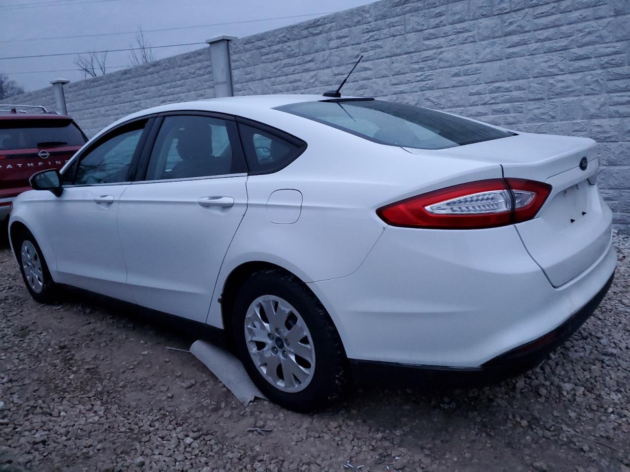 Изображение 2 2013 FORD FUSION S 2013 с VIN 3FA6P0G79DR149642
